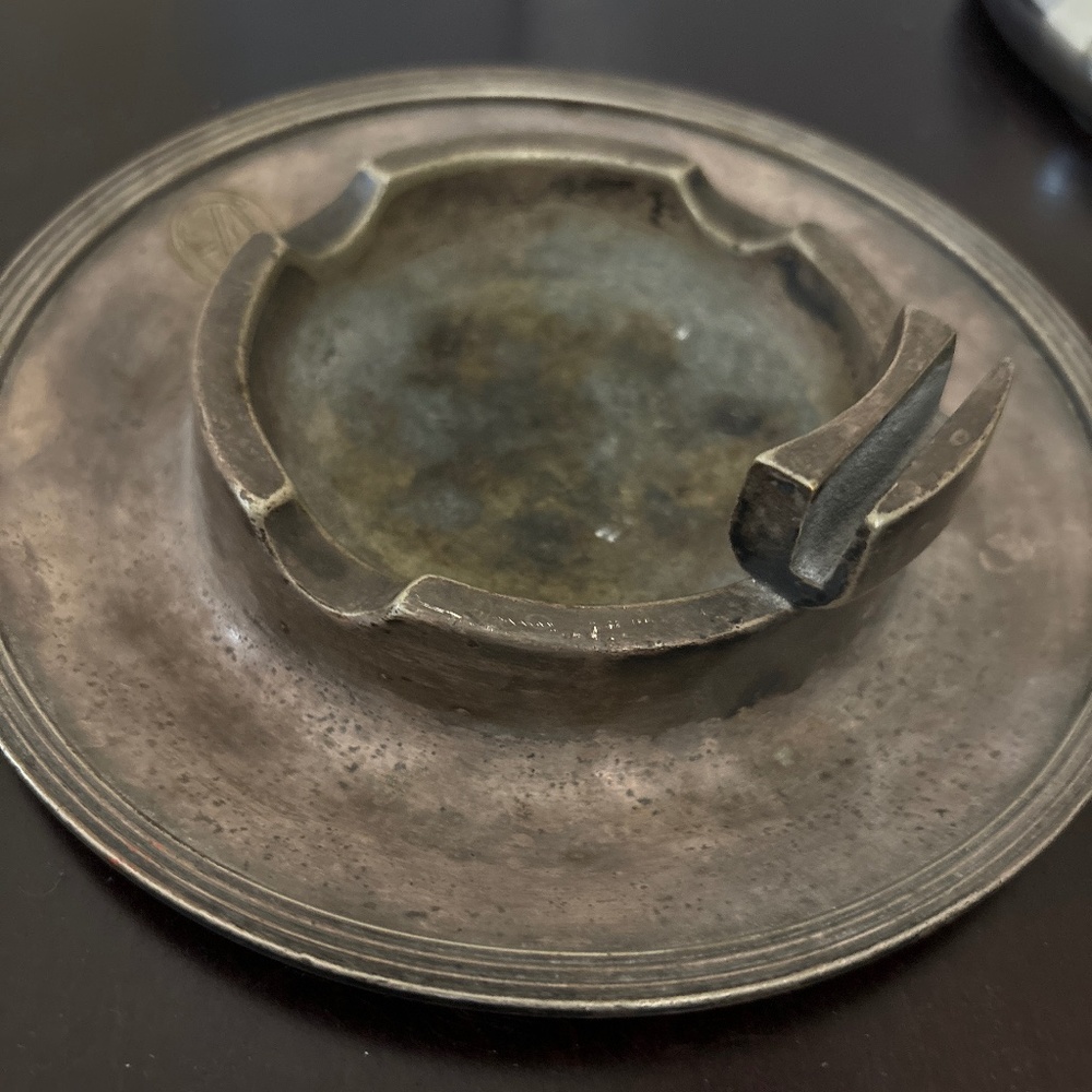 International Silver Co. Smoldered preowned ashtray
